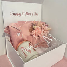Load image into Gallery viewer, Deluxe Personalised Gift Box