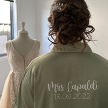 Load image into Gallery viewer, Deluxe Personalised Gift Box