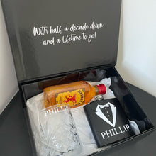 Load image into Gallery viewer, Custom Personalised Gift Box