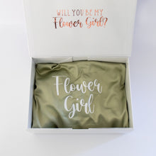 Load image into Gallery viewer, Flower Girl Gift Box